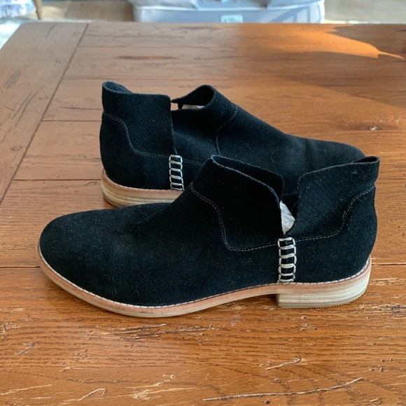 Clarks Edenvale Bella Ankle Boot Women’s Black Suede Contrast Stitch Size 8 - Picture 10 of 11